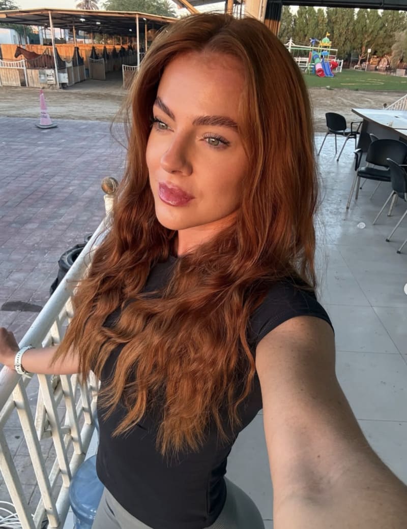 Jessica neemt selfie